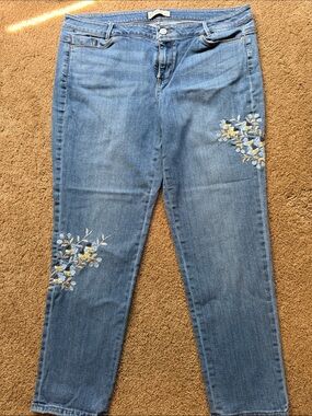 J. Jill Light Blue Cropped Jeans with Floral Embroidery